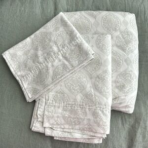 Twin XL Sheets with Medallion Pattern